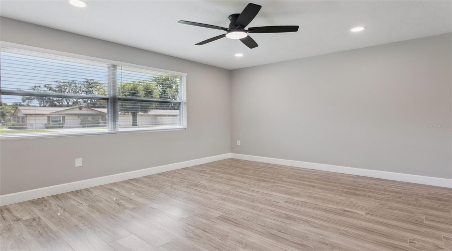 Leesburg, Florida 34788, 3 Bedroom Bedrooms, ,2 Bathroombathrooms,Residential,For Sale,Fairway,0,Mfrg5114734