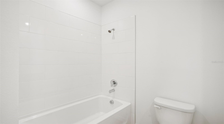 Winter Haven, Florida 33884, 5 Bedroom Bedrooms, ,3 Bathroombathrooms,Residential,For Sale,Hummingbird,0,Mfro6423839