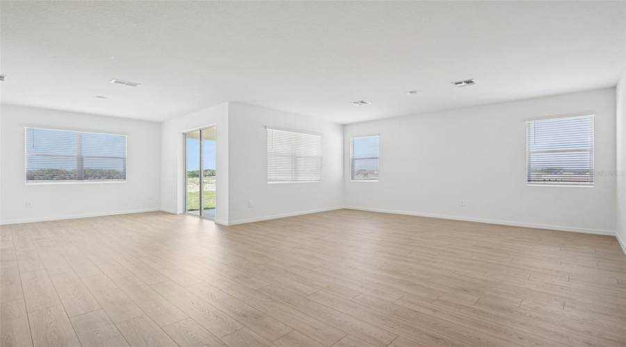 Winter Haven, Florida 33884, 5 Bedroom Bedrooms, ,3 Bathroombathrooms,Residential,For Sale,Hummingbird,0,Mfro6423839