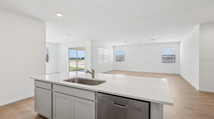 Winter Haven, Florida 33884, 5 Bedroom Bedrooms, ,3 Bathroombathrooms,Residential,For Sale,Hummingbird,0,Mfro6423839