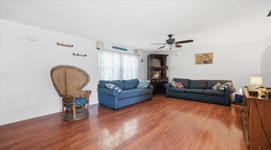 Spring Hill, Florida 34609, 2 Bedroom Bedrooms, ,2 Bathroombathrooms,Residential,For Sale,Eddington,0,Mfrtb8510467