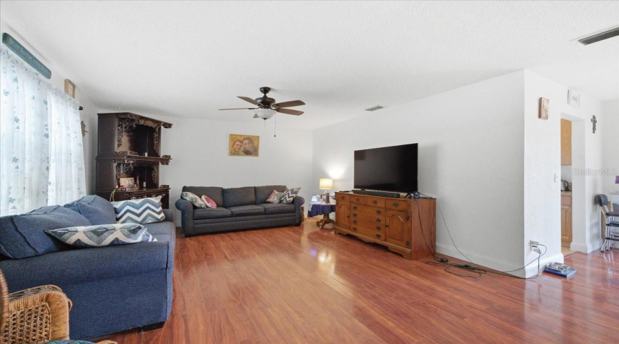 Spring Hill, Florida 34609, 2 Bedroom Bedrooms, ,2 Bathroombathrooms,Residential,For Sale,Eddington,0,Mfrtb8510467