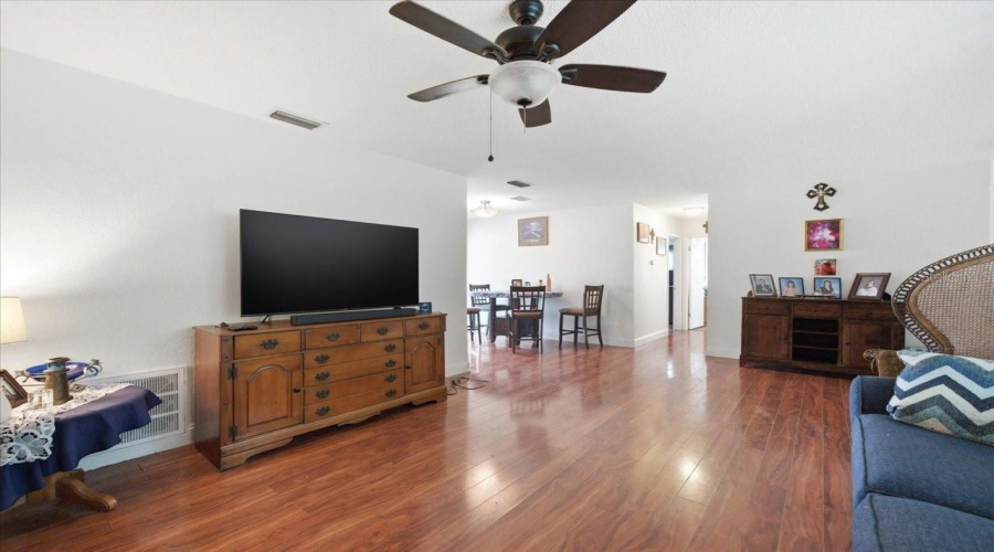 Spring Hill, Florida 34609, 2 Bedroom Bedrooms, ,2 Bathroombathrooms,Residential,For Sale,Eddington,0,Mfrtb8510467