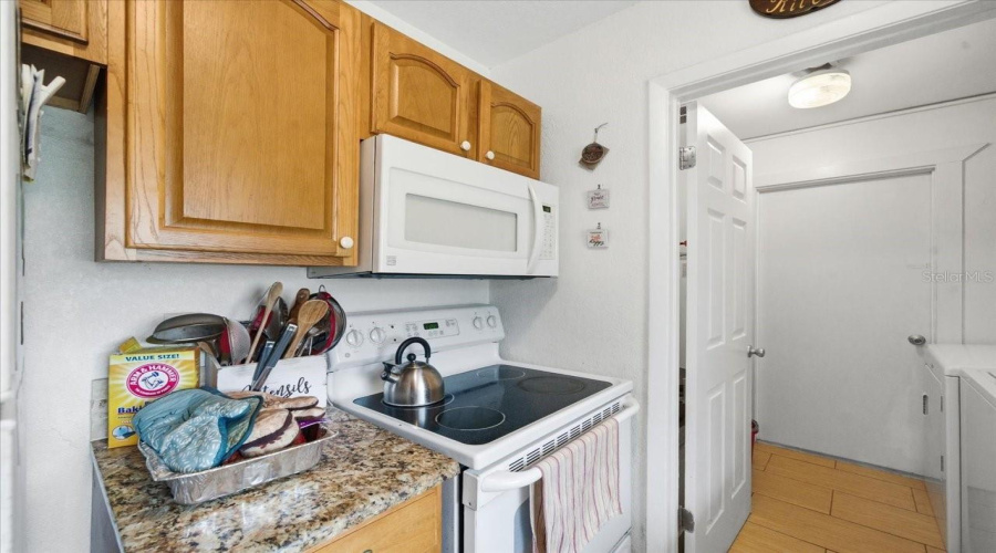 Spring Hill, Florida 34609, 2 Bedroom Bedrooms, ,2 Bathroombathrooms,Residential,For Sale,Eddington,0,Mfrtb8510467