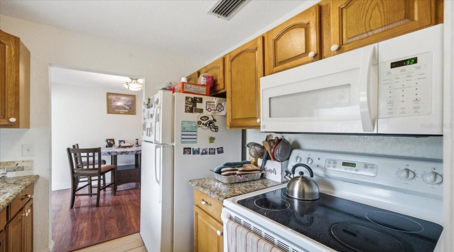 Spring Hill, Florida 34609, 2 Bedroom Bedrooms, ,2 Bathroombathrooms,Residential,For Sale,Eddington,0,Mfrtb8510467