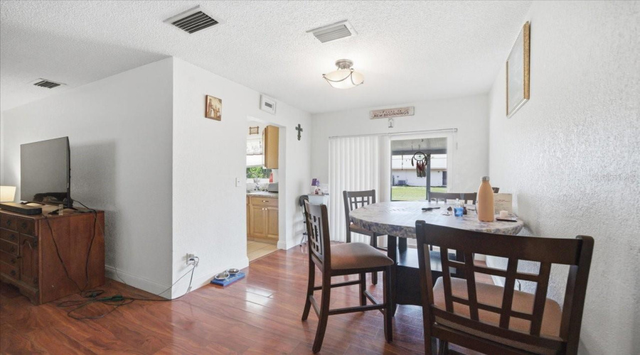 Spring Hill, Florida 34609, 2 Bedroom Bedrooms, ,2 Bathroombathrooms,Residential,For Sale,Eddington,0,Mfrtb8510467