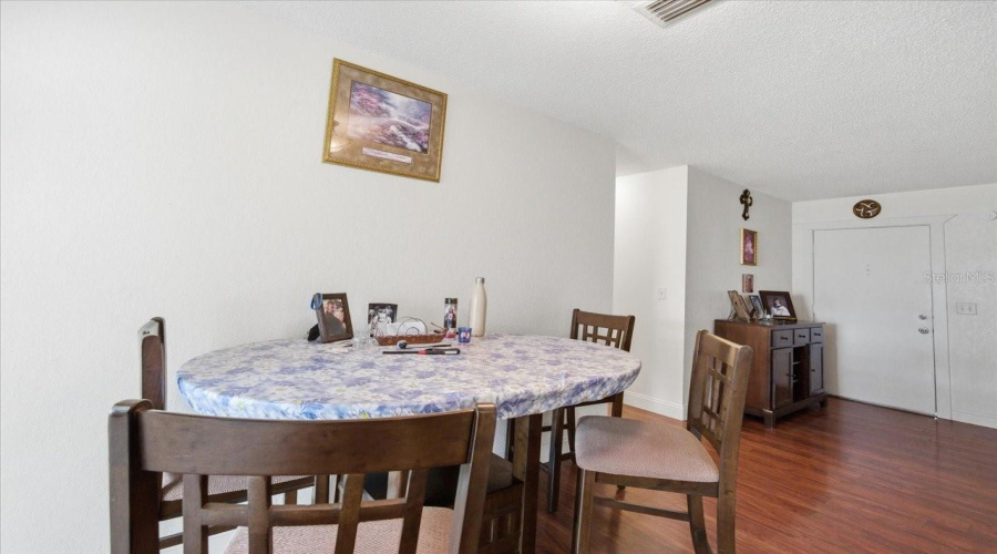 Spring Hill, Florida 34609, 2 Bedroom Bedrooms, ,2 Bathroombathrooms,Residential,For Sale,Eddington,0,Mfrtb8510467