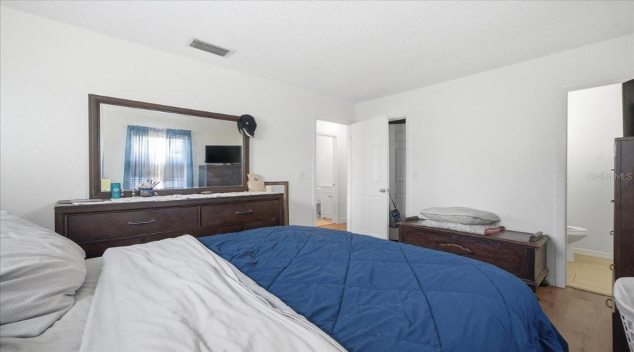 Spring Hill, Florida 34609, 2 Bedroom Bedrooms, ,2 Bathroombathrooms,Residential,For Sale,Eddington,0,Mfrtb8510467