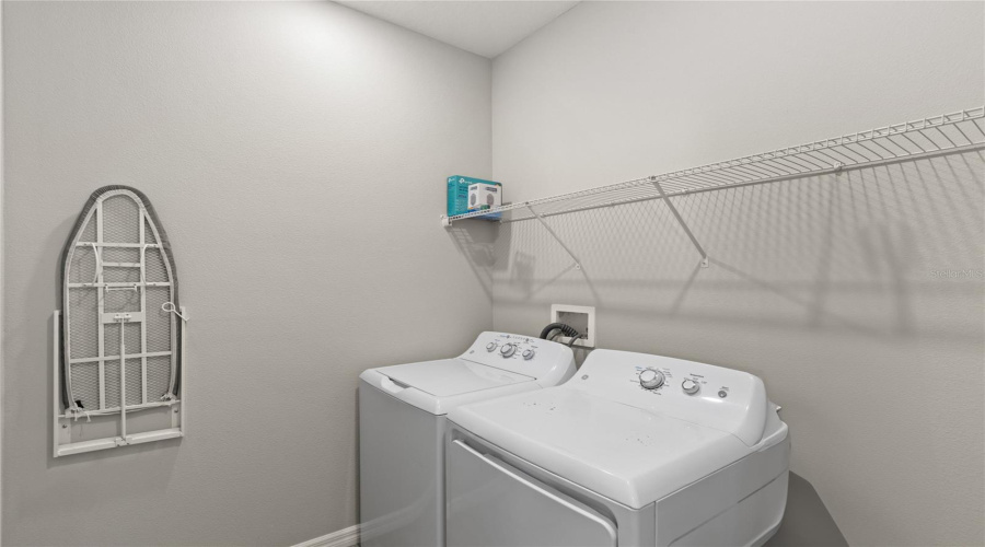 Clermont, Florida 34715, 4 Bedroom Bedrooms, ,3 Bathroombathrooms,Residential,For Sale,Ridge Pointe,0,Mfro6421239