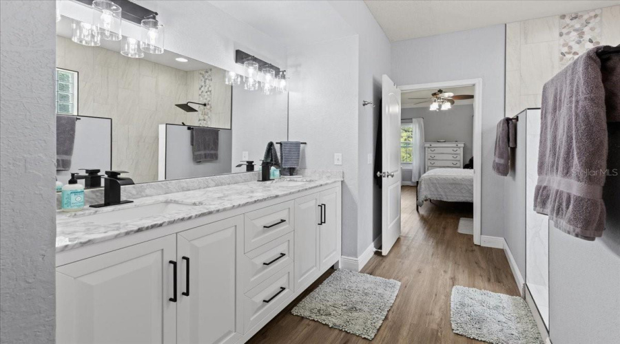 Trenton, Florida 32693, 5 Bedroom Bedrooms, ,5 Bathroombathrooms,Residential,For Sale,48Th,0,Mfrgc538338