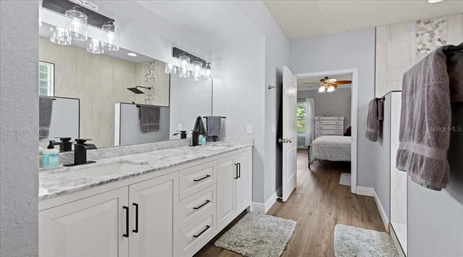 Trenton, Florida 32693, 5 Bedroom Bedrooms, ,5 Bathroombathrooms,Residential,For Sale,48Th,0,Mfrgc538338