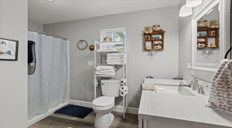 Trenton, Florida 32693, 5 Bedroom Bedrooms, ,5 Bathroombathrooms,Residential,For Sale,48Th,0,Mfrgc538338