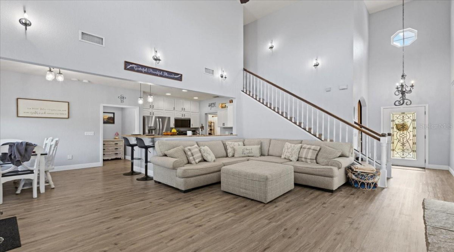 Trenton, Florida 32693, 5 Bedroom Bedrooms, ,5 Bathroombathrooms,Residential,For Sale,48Th,0,Mfrgc538338