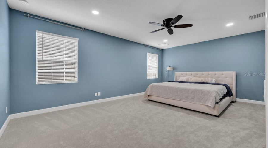 Lithia, Florida 33547, 4 Bedroom Bedrooms, ,3 Bathroombathrooms,Residential,For Sale,Loneoak View,0,Mfrtb8532013