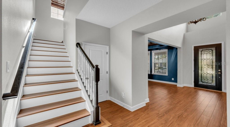 Lithia, Florida 33547, 4 Bedroom Bedrooms, ,3 Bathroombathrooms,Residential,For Sale,Loneoak View,0,Mfrtb8532013