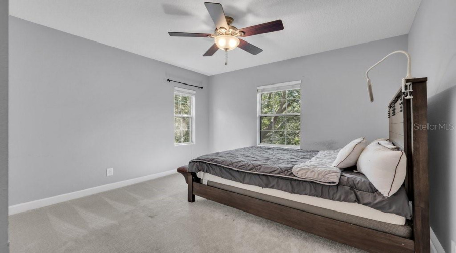 Lithia, Florida 33547, 4 Bedroom Bedrooms, ,3 Bathroombathrooms,Residential,For Sale,Loneoak View,0,Mfrtb8532013
