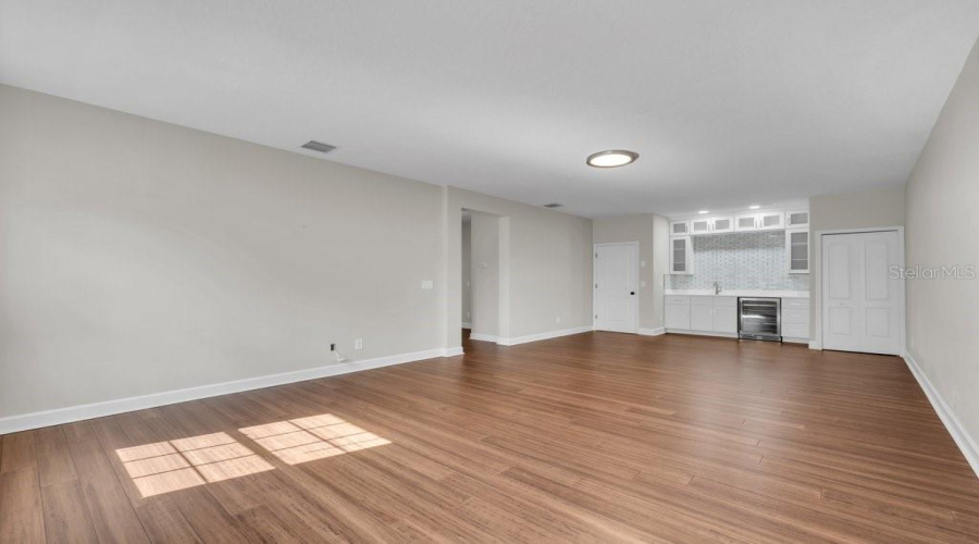 Lithia, Florida 33547, 4 Bedroom Bedrooms, ,3 Bathroombathrooms,Residential,For Sale,Loneoak View,0,Mfrtb8532013