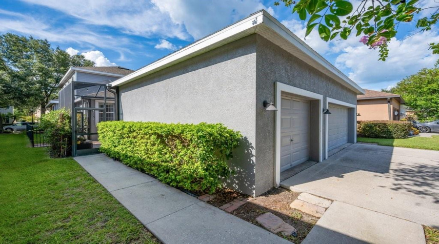 Lithia, Florida 33547, 4 Bedroom Bedrooms, ,3 Bathroombathrooms,Residential,For Sale,Loneoak View,0,Mfrtb8532013