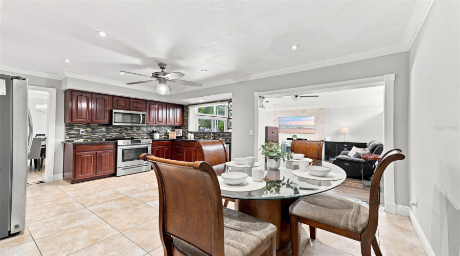 Tampa, Florida 33634, 4 Bedroom Bedrooms, ,2 Bathroombathrooms,Residential,For Sale,Woodkirk,0,Mfrtb8537226
