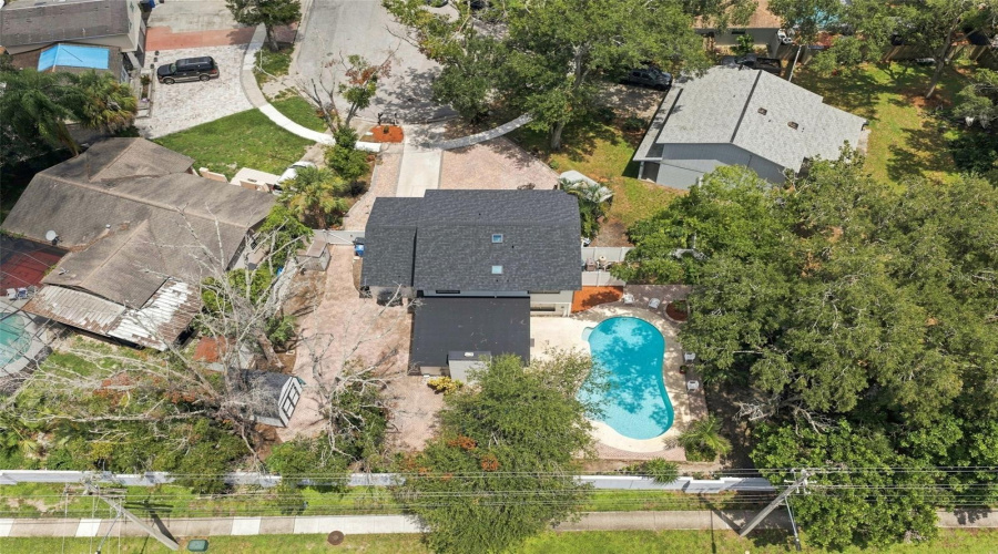 Tampa, Florida 33634, 4 Bedroom Bedrooms, ,2 Bathroombathrooms,Residential,For Sale,Woodkirk,0,Mfrtb8537226
