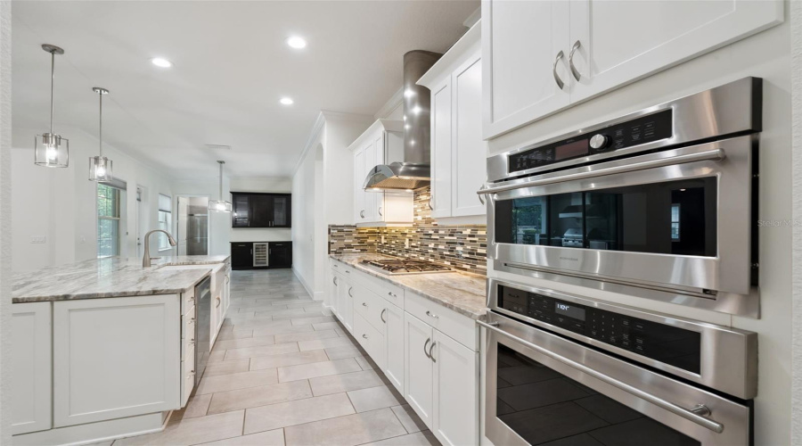 Lake Mary, Florida 32746, 4 Bedroom Bedrooms, ,3 Bathroombathrooms,Residential,For Sale,Oil Lamp,0,Mfro6421469