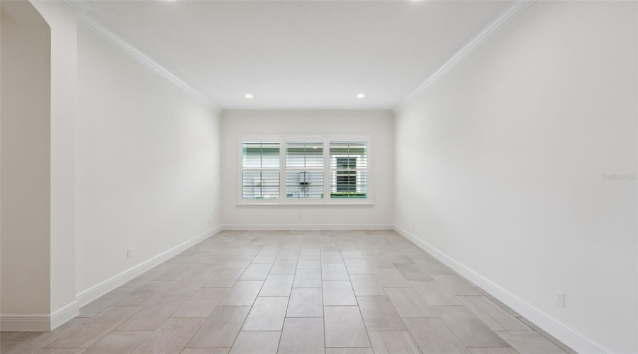Lake Mary, Florida 32746, 4 Bedroom Bedrooms, ,3 Bathroombathrooms,Residential,For Sale,Oil Lamp,0,Mfro6421469