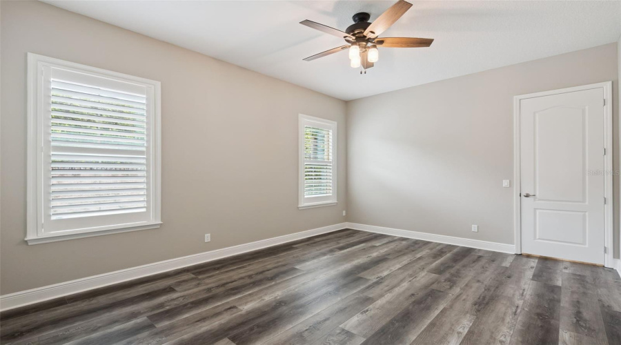 Lake Mary, Florida 32746, 4 Bedroom Bedrooms, ,3 Bathroombathrooms,Residential,For Sale,Oil Lamp,0,Mfro6421469