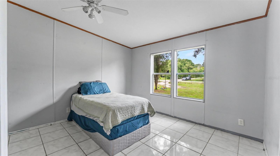 Lakeland, Florida 33810, 5 Bedroom Bedrooms, ,2 Bathroombathrooms,Residential,For Sale,Walnut,0,Mfrl4962479