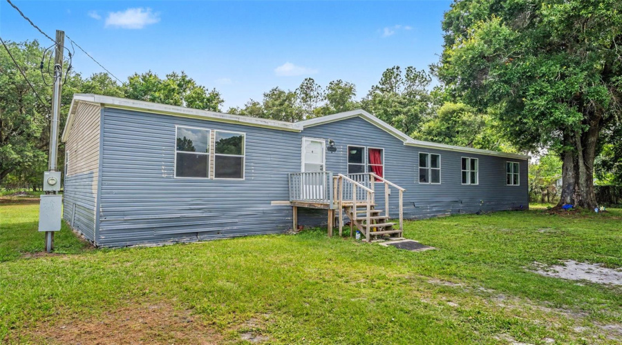 Lakeland, Florida 33810, 5 Bedroom Bedrooms, ,2 Bathroombathrooms,Residential,For Sale,Walnut,0,Mfrl4962479