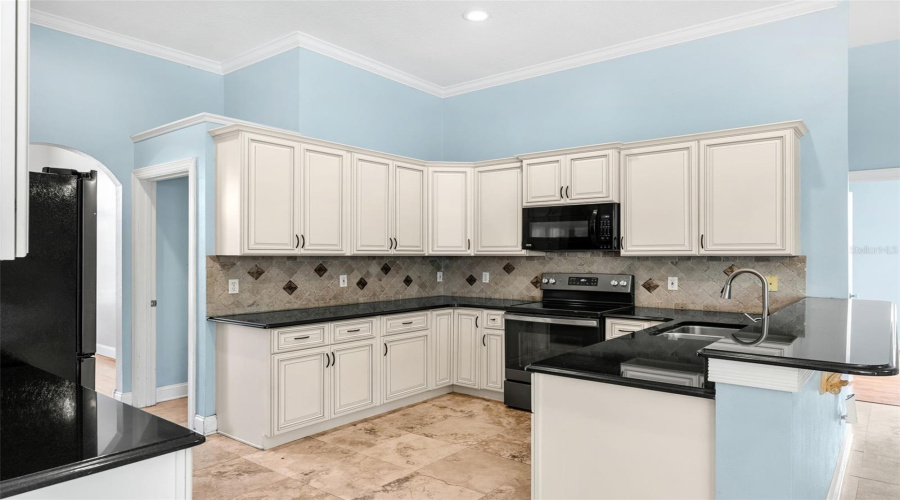 Lake Mary, Florida 32746, 5 Bedroom Bedrooms, ,3 Bathroombathrooms,Residential,For Sale,Palm Crest,0,Mfro6436020