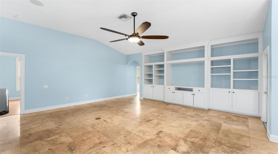 Lake Mary, Florida 32746, 5 Bedroom Bedrooms, ,3 Bathroombathrooms,Residential,For Sale,Palm Crest,0,Mfro6436020
