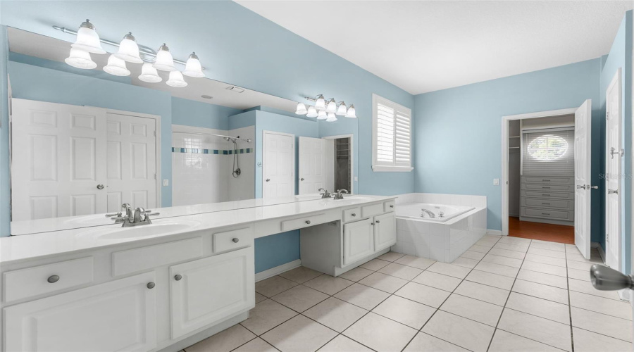 Lake Mary, Florida 32746, 5 Bedroom Bedrooms, ,3 Bathroombathrooms,Residential,For Sale,Palm Crest,0,Mfro6436020