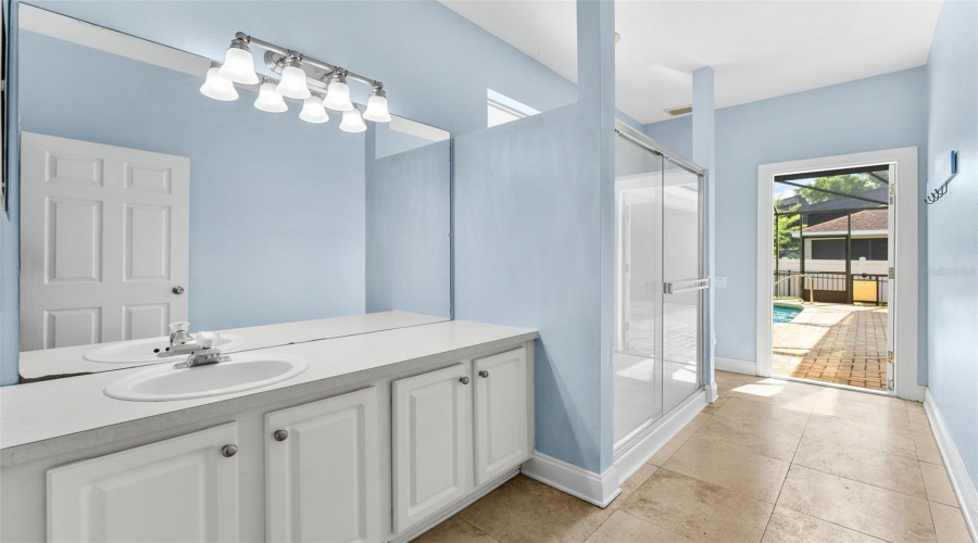 Lake Mary, Florida 32746, 5 Bedroom Bedrooms, ,3 Bathroombathrooms,Residential,For Sale,Palm Crest,0,Mfro6436020