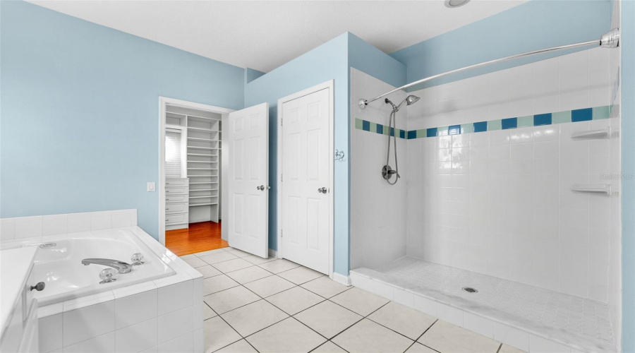 Lake Mary, Florida 32746, 5 Bedroom Bedrooms, ,3 Bathroombathrooms,Residential,For Sale,Palm Crest,0,Mfro6436020
