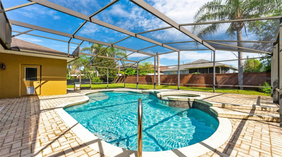 Lake Mary, Florida 32746, 5 Bedroom Bedrooms, ,3 Bathroombathrooms,Residential,For Sale,Palm Crest,0,Mfro6436020