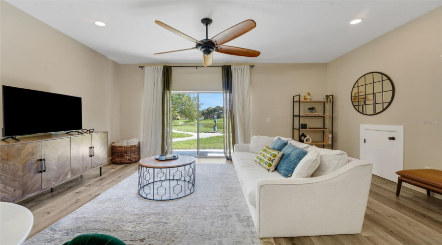 Sanford, Florida 32771, 3 Bedroom Bedrooms, ,2 Bathroombathrooms,Residential,For Sale,Long Oak,0,Mfro6427597