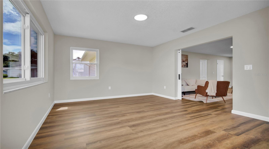 Leesburg, Florida 34788, 2 Bedroom Bedrooms, ,2 Bathroombathrooms,Residential,For Sale,Bonnie View,0,Mfrg5117030