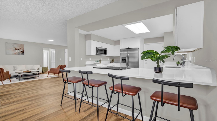 Leesburg, Florida 34788, 2 Bedroom Bedrooms, ,2 Bathroombathrooms,Residential,For Sale,Bonnie View,0,Mfrg5117030