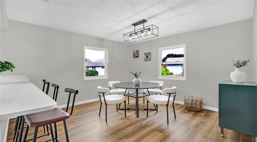 Leesburg, Florida 34788, 2 Bedroom Bedrooms, ,2 Bathroombathrooms,Residential,For Sale,Bonnie View,0,Mfrg5117030