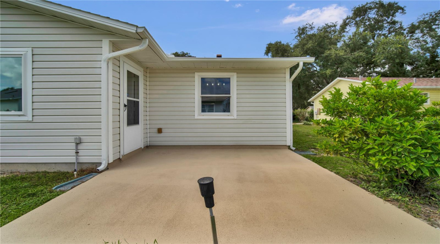 Leesburg, Florida 34788, 2 Bedroom Bedrooms, ,2 Bathroombathrooms,Residential,For Sale,Bonnie View,0,Mfrg5117030