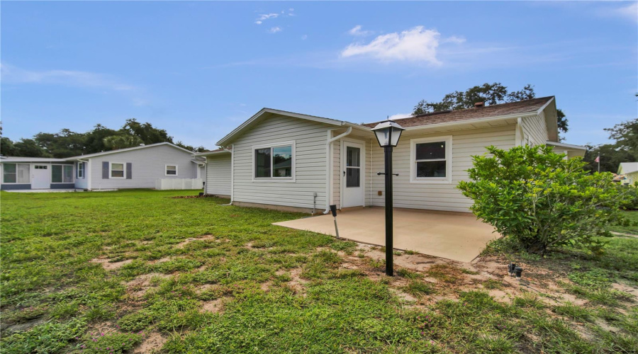 Leesburg, Florida 34788, 2 Bedroom Bedrooms, ,2 Bathroombathrooms,Residential,For Sale,Bonnie View,0,Mfrg5117030