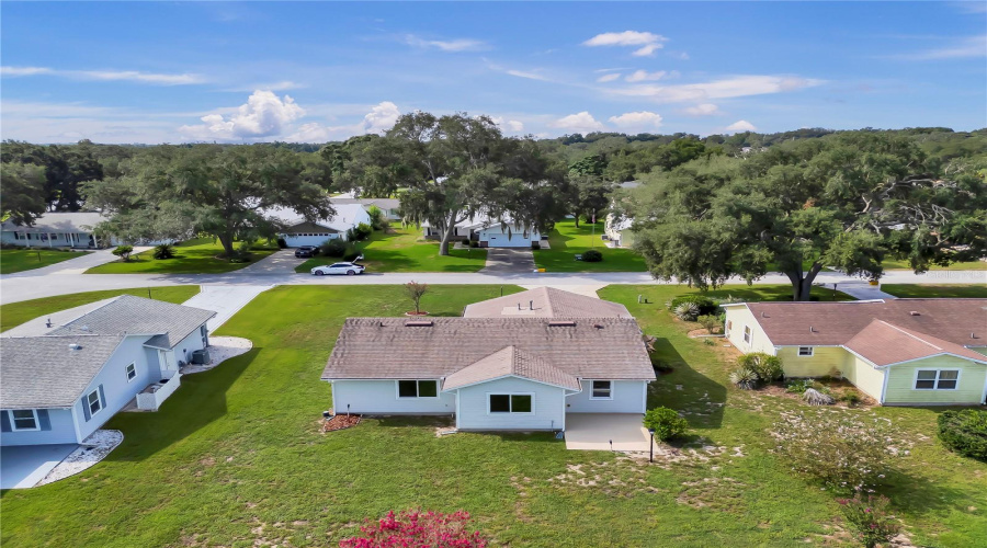 Leesburg, Florida 34788, 2 Bedroom Bedrooms, ,2 Bathroombathrooms,Residential,For Sale,Bonnie View,0,Mfrg5117030