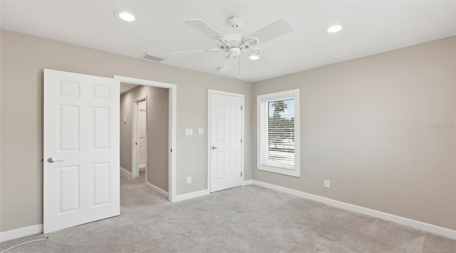 St Petersburg, Florida 33707, 2 Bedroom Bedrooms, ,1 Bathroombathrooms,Residential,For Sale,Beach,0,Mfrtb8521650