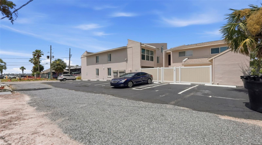 St Petersburg, Florida 33707, 2 Bedroom Bedrooms, ,1 Bathroombathrooms,Residential,For Sale,Beach,0,Mfrtb8521650