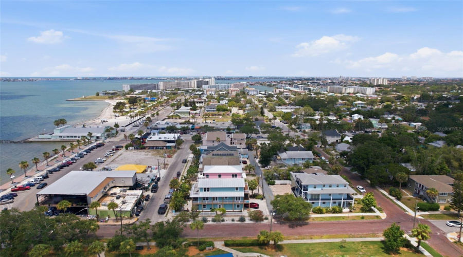 St Petersburg, Florida 33707, 2 Bedroom Bedrooms, ,1 Bathroombathrooms,Residential,For Sale,Beach,0,Mfrtb8521650