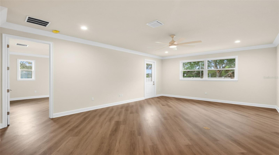 Tarpon Springs, Florida 34689, 3 Bedroom Bedrooms, ,2 Bathroombathrooms,Residential,For Sale,Athenian,0,Mfrtb8538139