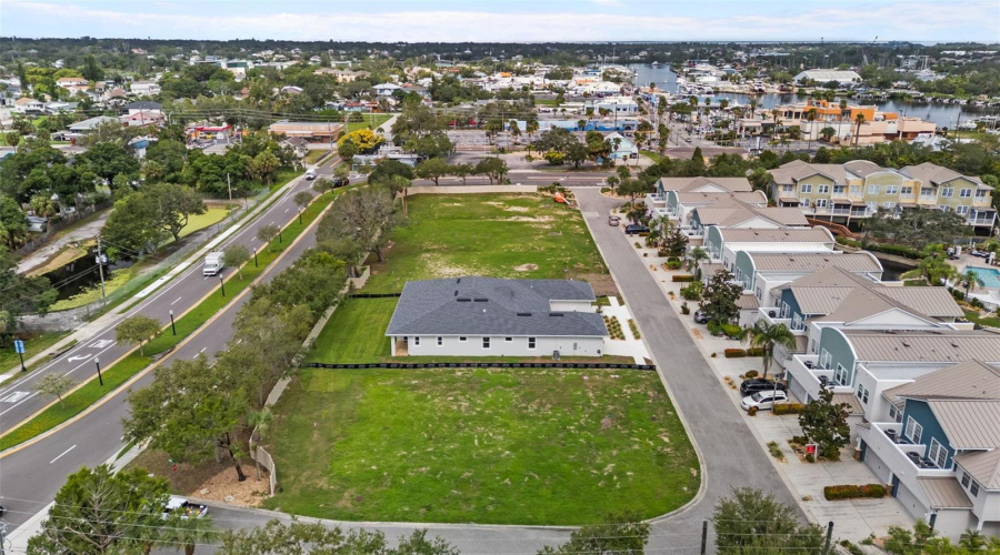 Tarpon Springs, Florida 34689, 3 Bedroom Bedrooms, ,2 Bathroombathrooms,Residential,For Sale,Athenian,0,Mfrtb8538139