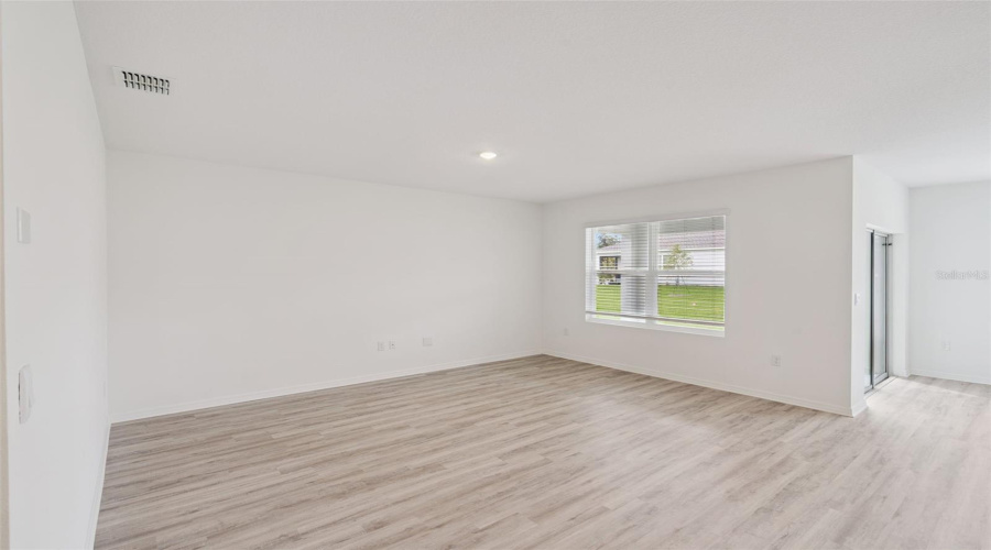 Winter Haven, Florida 33884, 3 Bedroom Bedrooms, ,2 Bathroombathrooms,Residential,For Sale,Pomelo,0,Mfro6384844