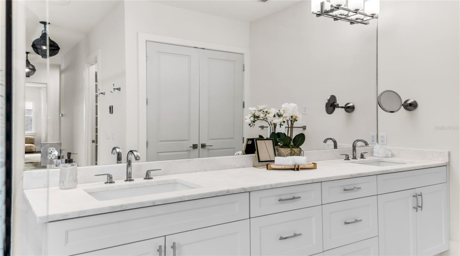 Orlando, Florida 32804, 6 Bedroom Bedrooms, ,5 Bathroombathrooms,Residential,For Sale,Smith,0,Mfro6432993