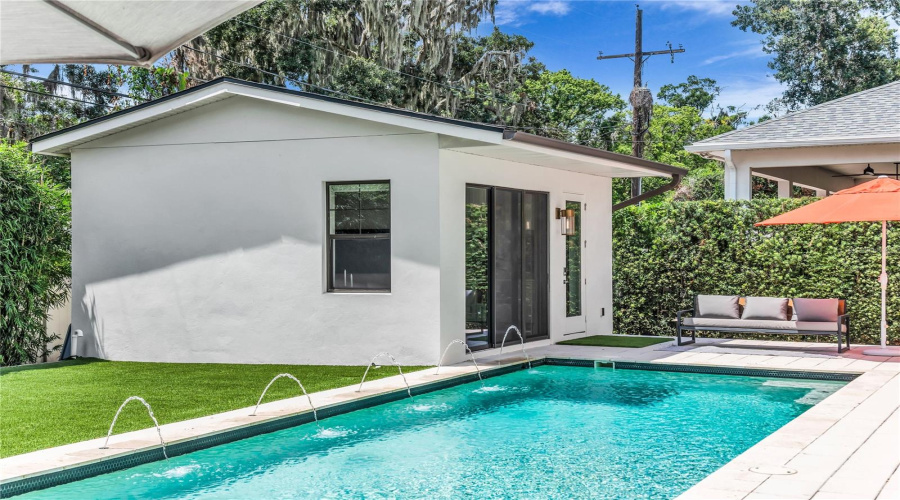 Orlando, Florida 32804, 6 Bedroom Bedrooms, ,5 Bathroombathrooms,Residential,For Sale,Smith,0,Mfro6432993